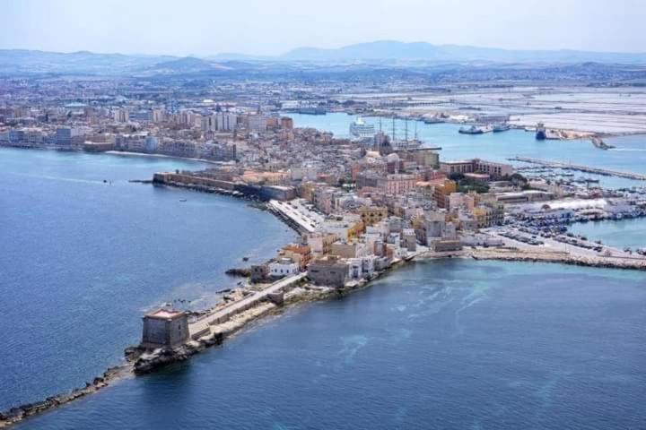 Casa Vacanze Ulisse Trapani Eksteriør billede