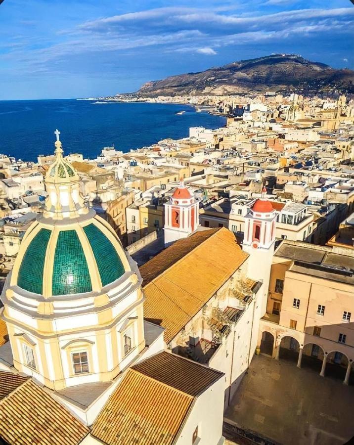 Casa Vacanze Ulisse Trapani Eksteriør billede